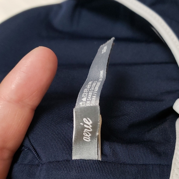 Aerie swim top - Picture 7 of 11